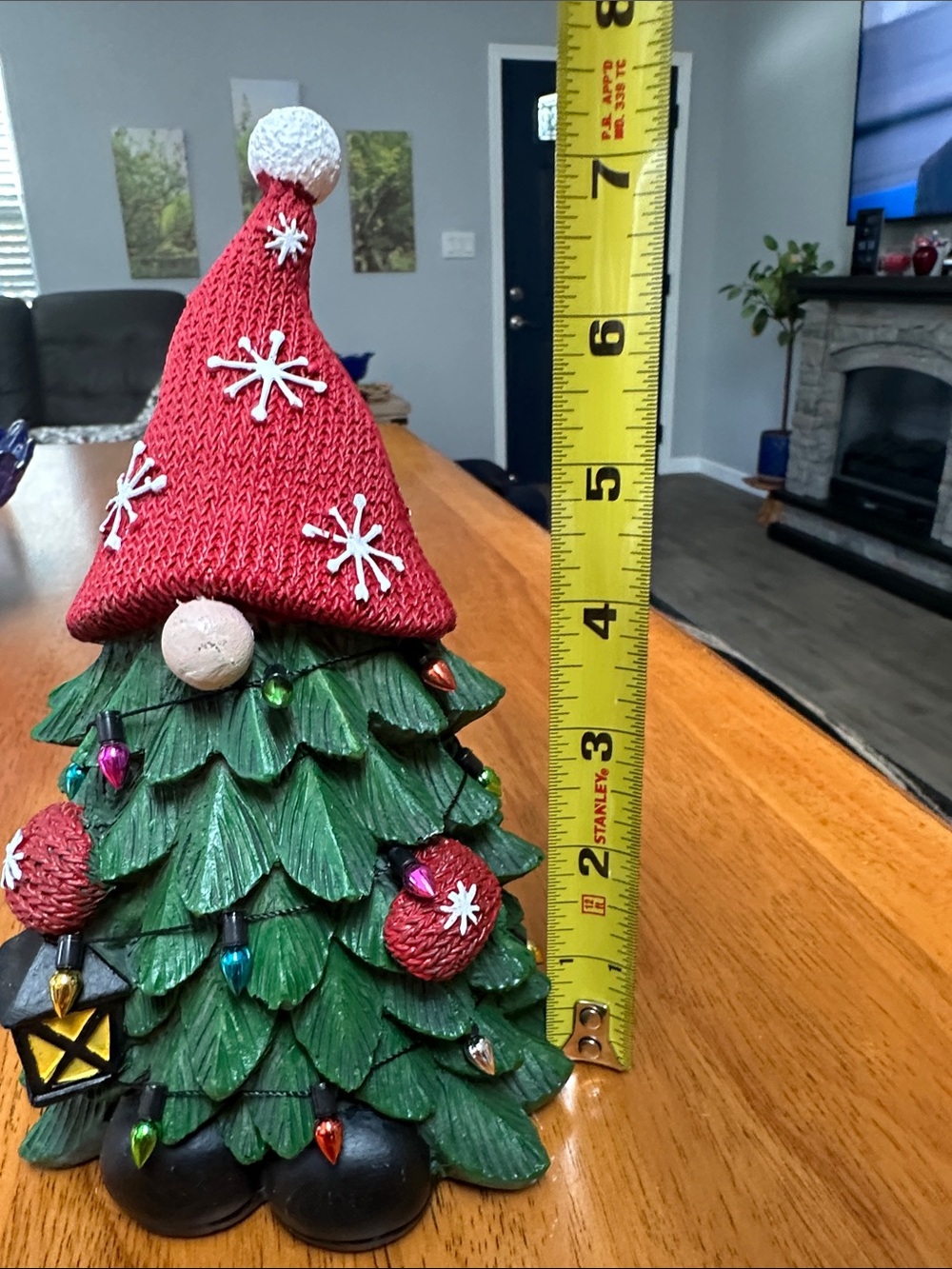 Christmas tree gnome. Green Christmas tree with red hat and mittens and lights - Picture 9 of 10